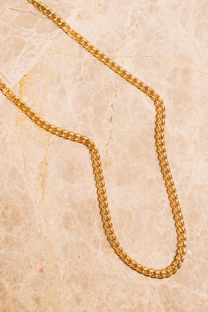 gold curb chain necklace
