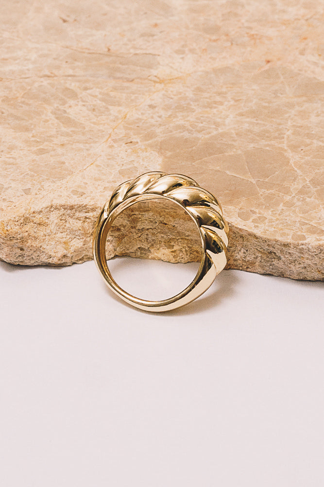 gold rope ring side view