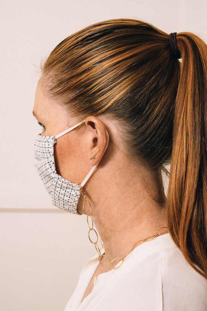 mask chain holder side view
