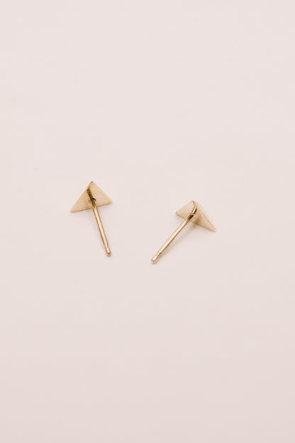 14k gold triangle pyramid studs back view