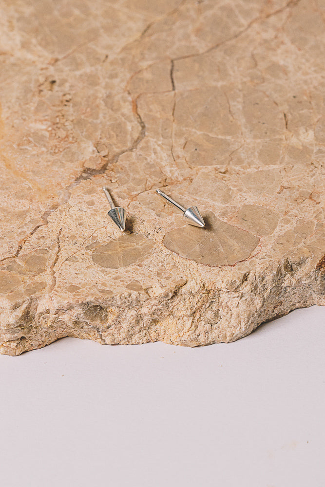 silver spike stud earrings