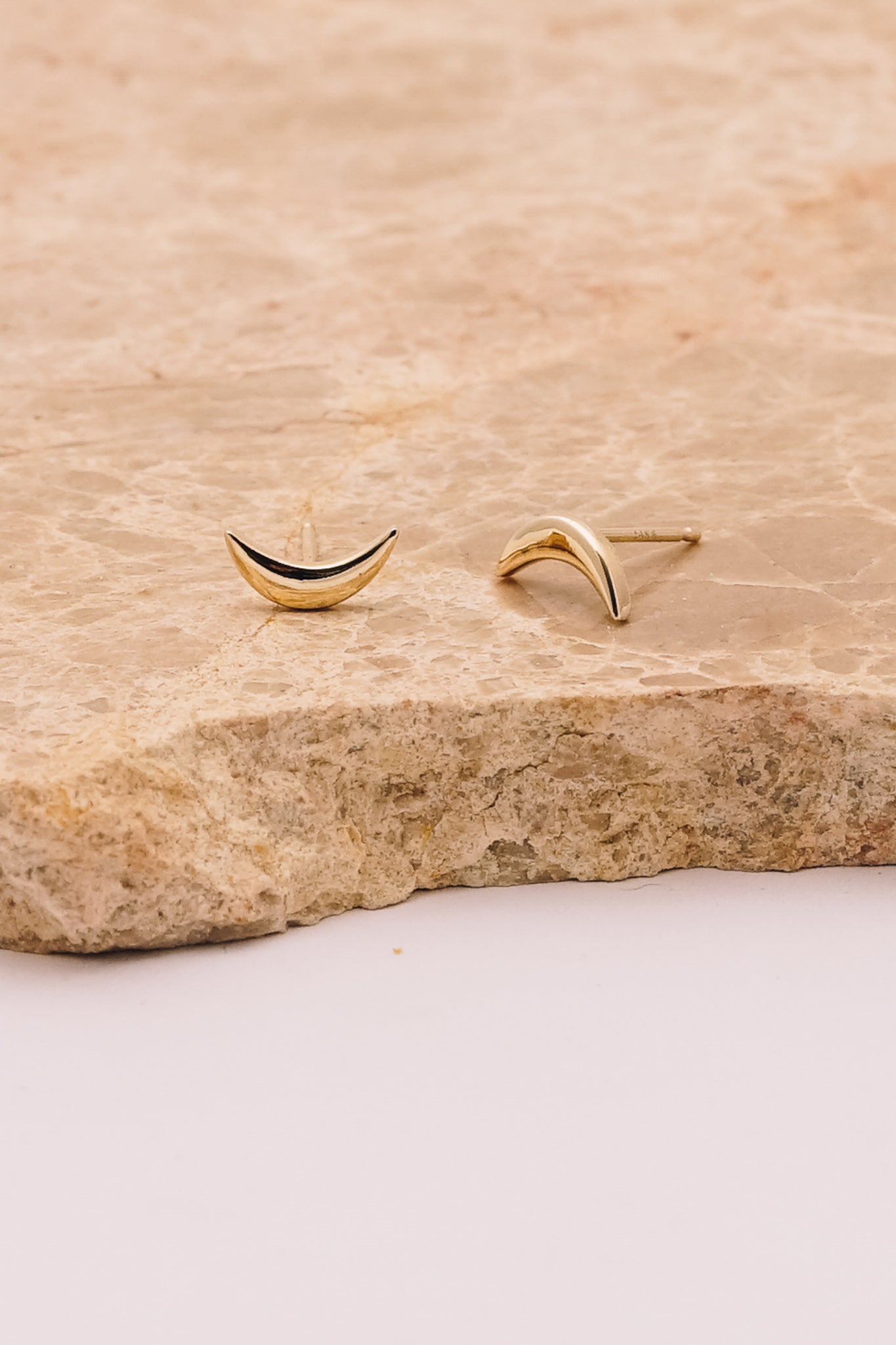 gold crescent moon earrings