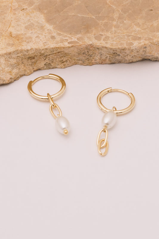 Loni Pearl Hoop Earrings | .925 Vermeil