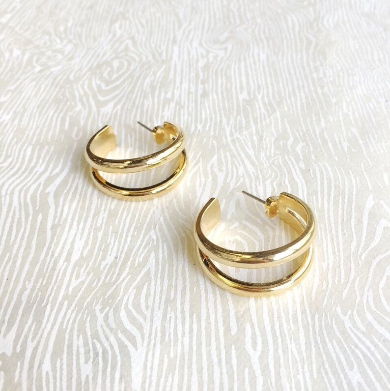 gold split hoop earrings side view