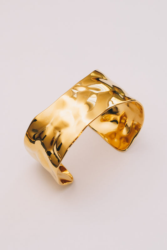 Hammered Metal Cuff | 18k Gold Plated & High-Grade Stainless Steel