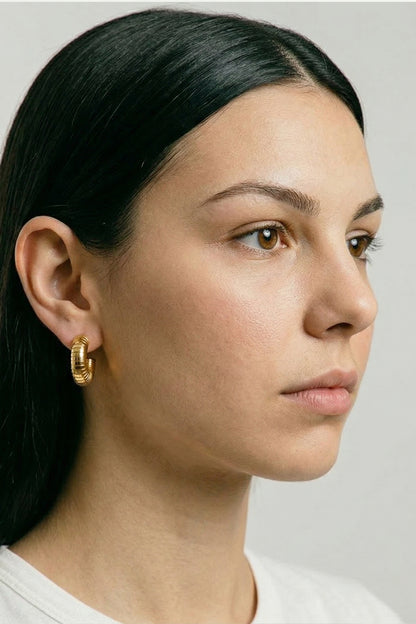 Cannelé Ribbed Hoop Earrings | 20mm Gold Plated Stainless Steel | Janna Conner