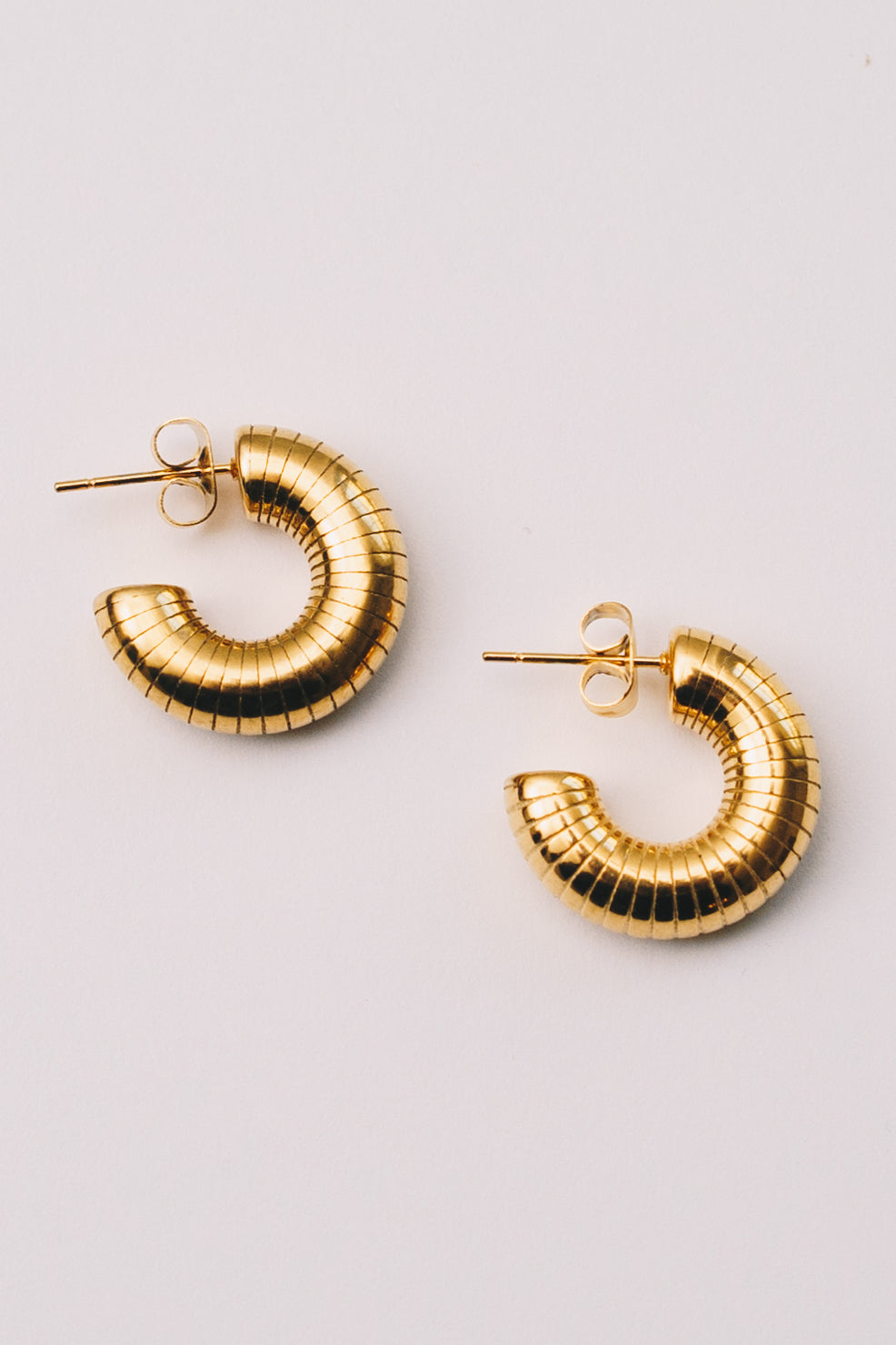 Cannelé Ribbed Hoop Earrings | 20mm Gold Plated Stainless Steel | Janna Conner