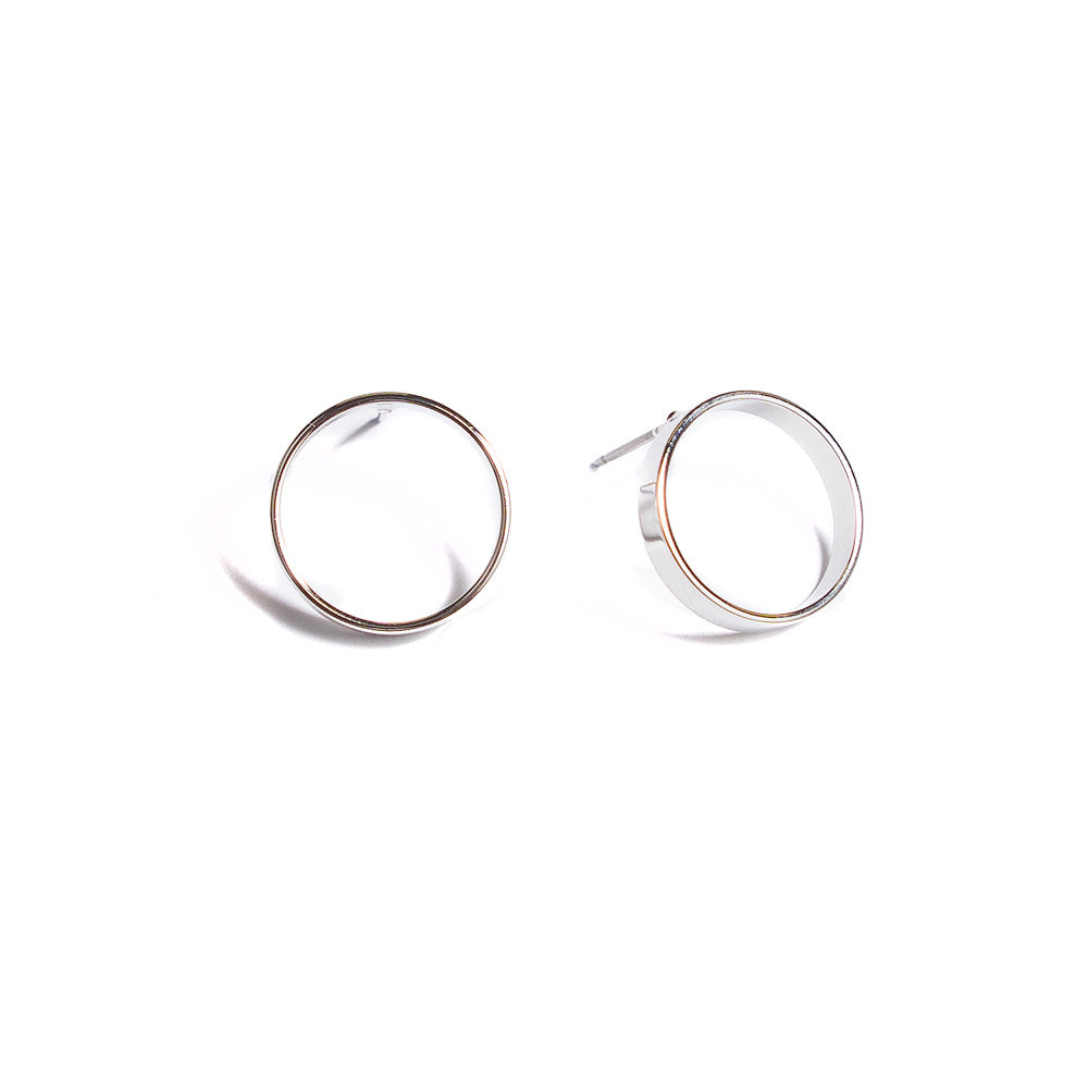 circle stud earrings silver
