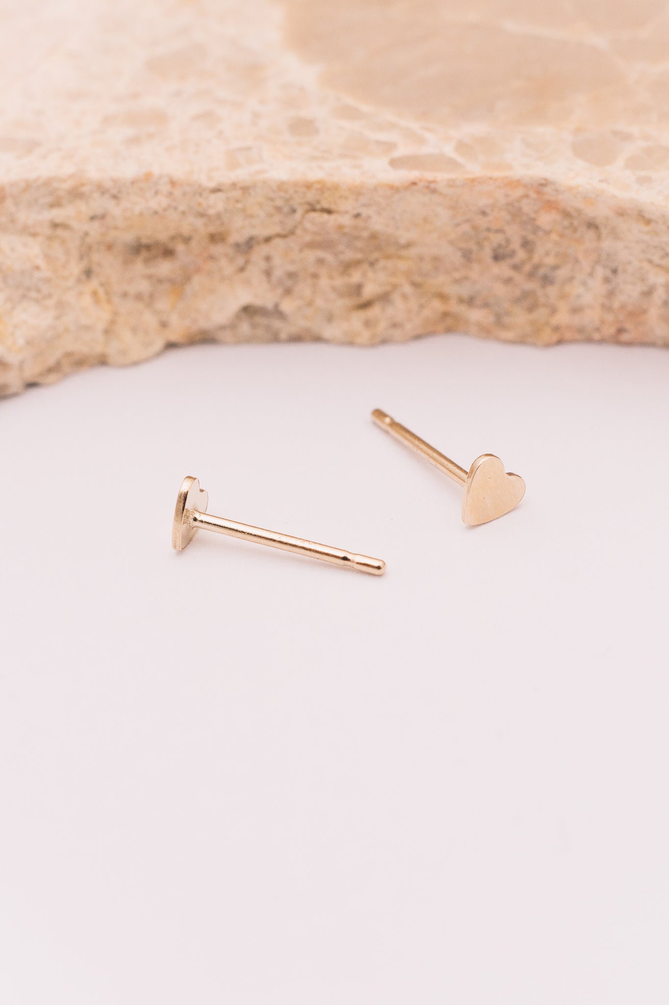 14k goldfill stud earrings side view