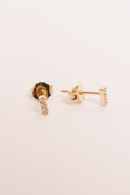 14k gold diamond stud earrings side view and front