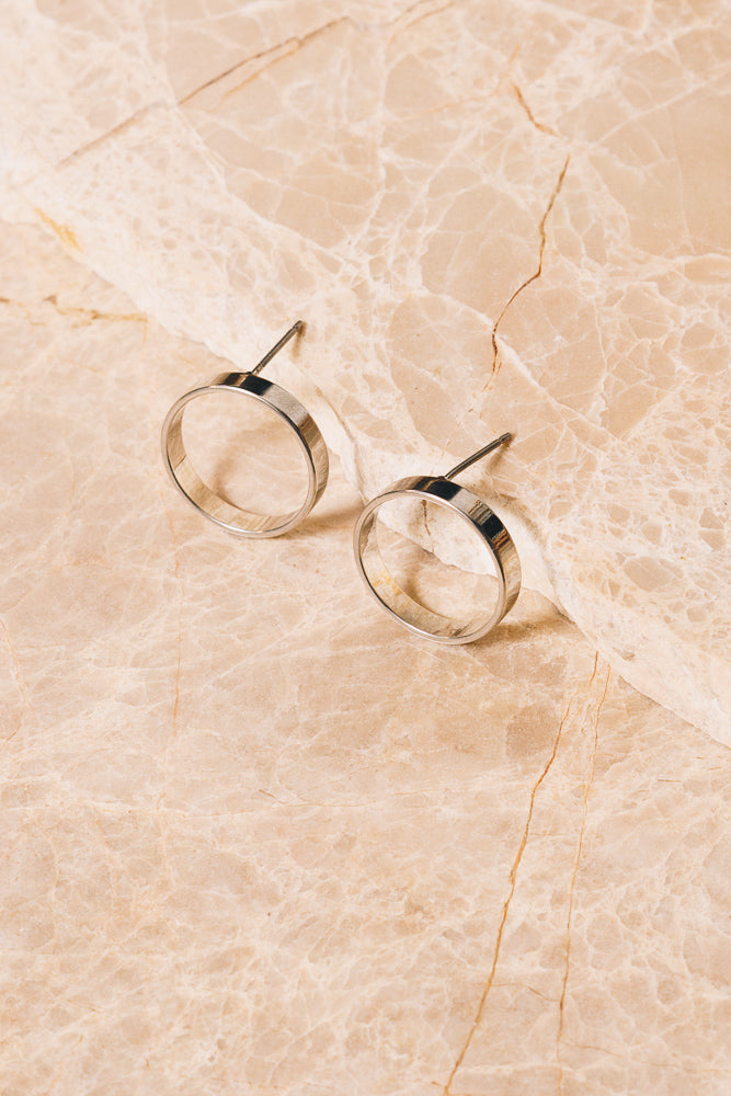 circle hoop earrings