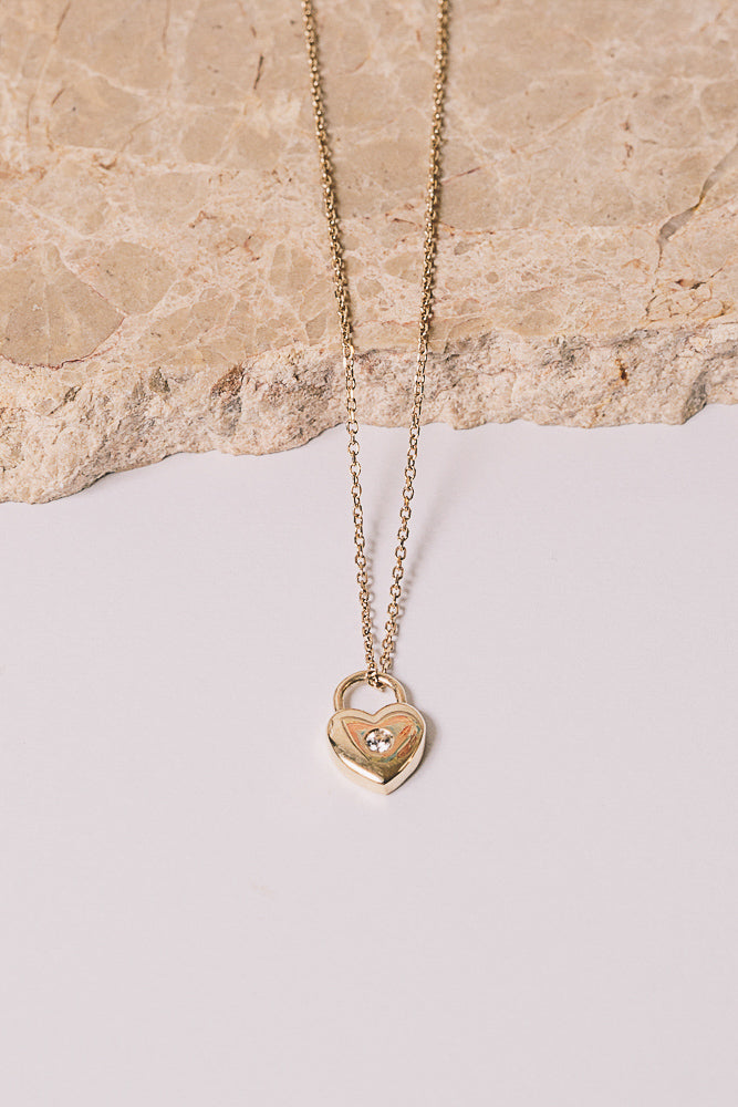 14k gold heart lock pendant necklace