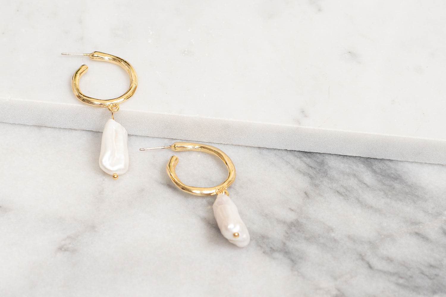 pearl hoop earrings gold